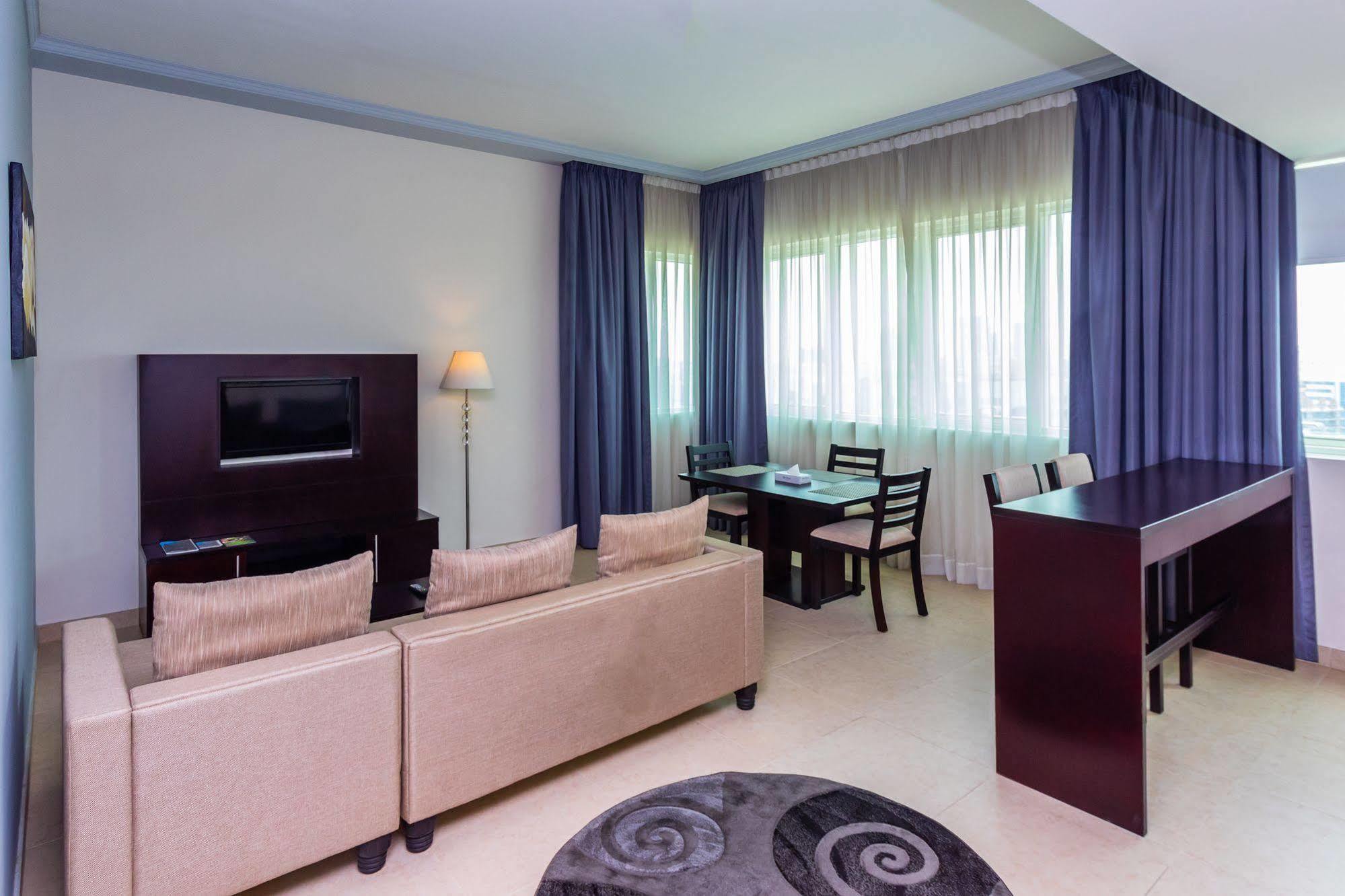 Tower Aparthotel